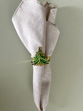 Cargar imagen en el visor de la galería, Set de 6 Servilletas de Lino Crema 40x40