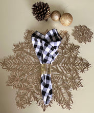 Cargar imagen en el visor de la galería, Juego de 6 Servilleteros Dorados Strass
