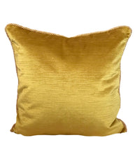 Cargar imagen en el visor de la galería, Cojín Yellow
